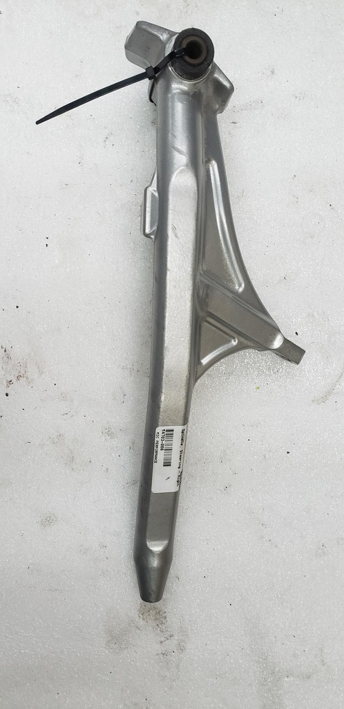 [4703-008-001] Spindle, Steering - Right - Silver (inc. two No. 2) (4703-008-001)
