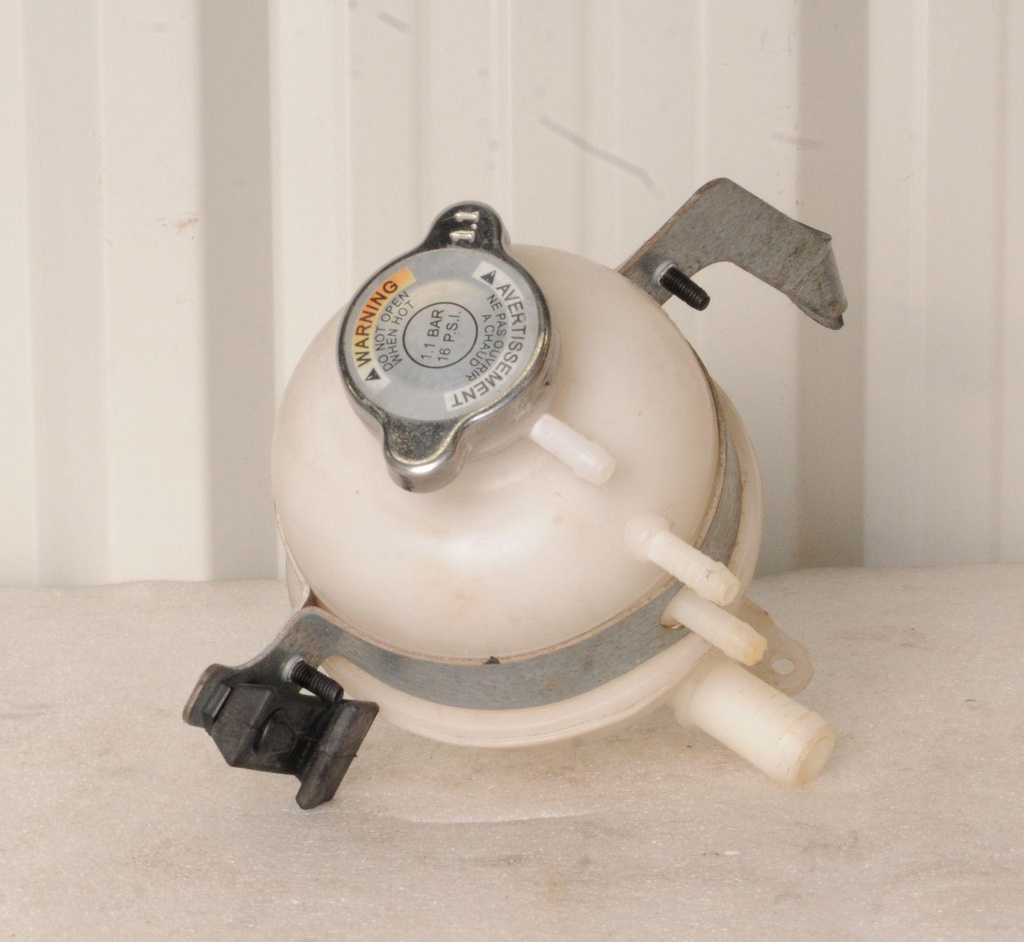 [509000368-001] coolant tank (509000368-001)