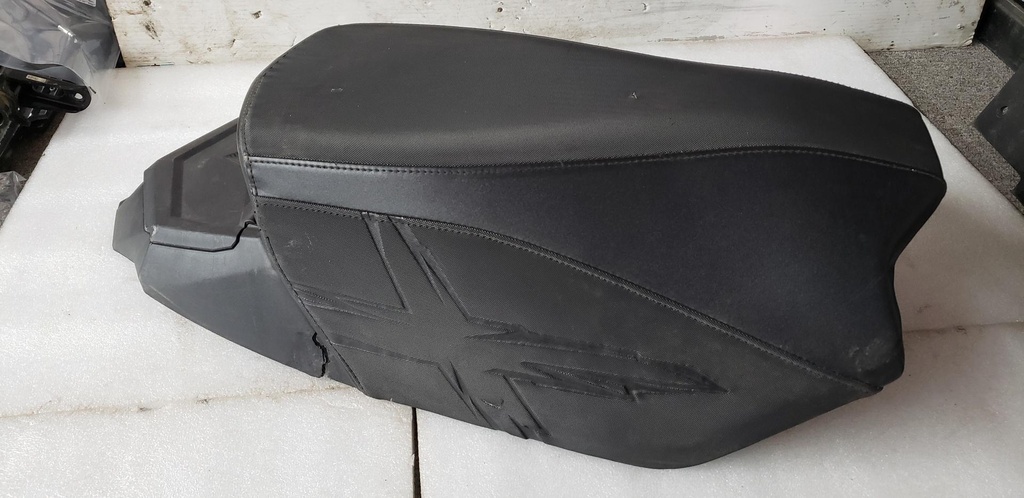[510005939-001] seat cover model-black-black (510005939-001)
