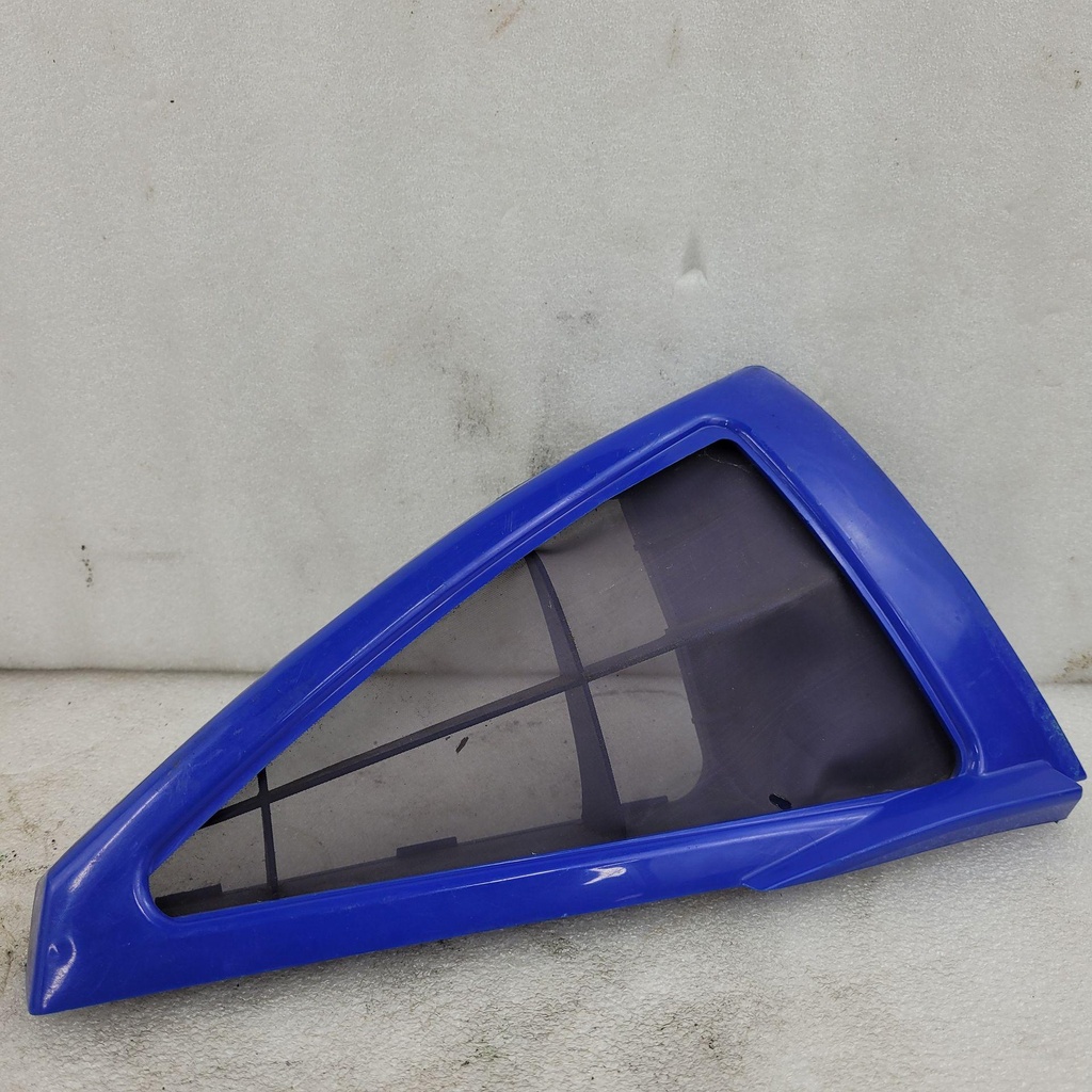 [5606-934-001] bezel, intake - right blue (5606-934-001)