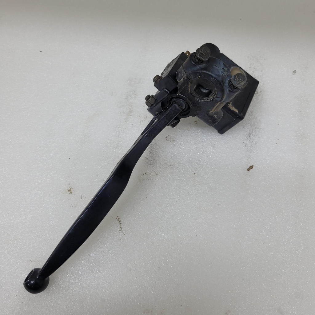 [705600120-001] FRONT MASTER CYLINDER (705600120-001)