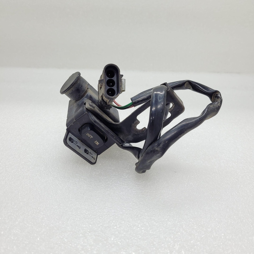 [710002724-001] winch switch