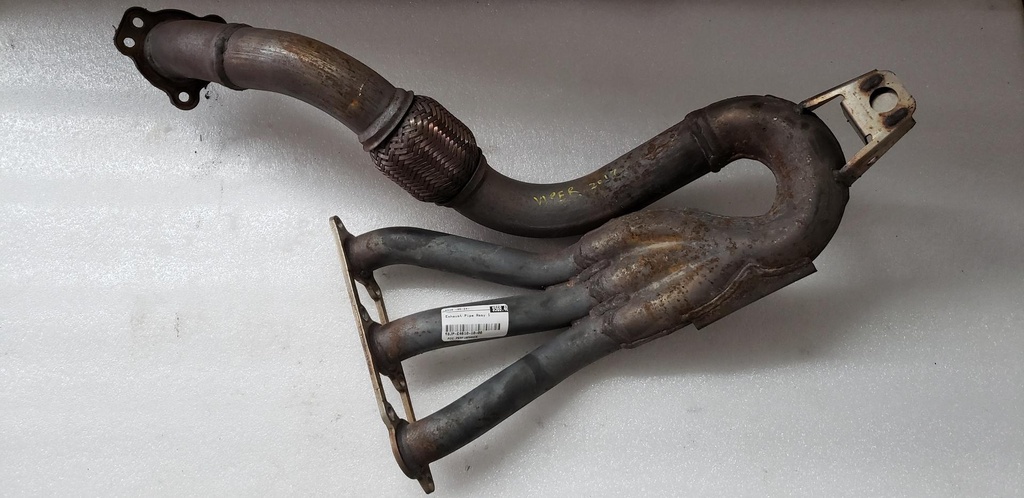 [8JPE46101000-001] exhaust pipe assy 1 (8JPE46101000-001)