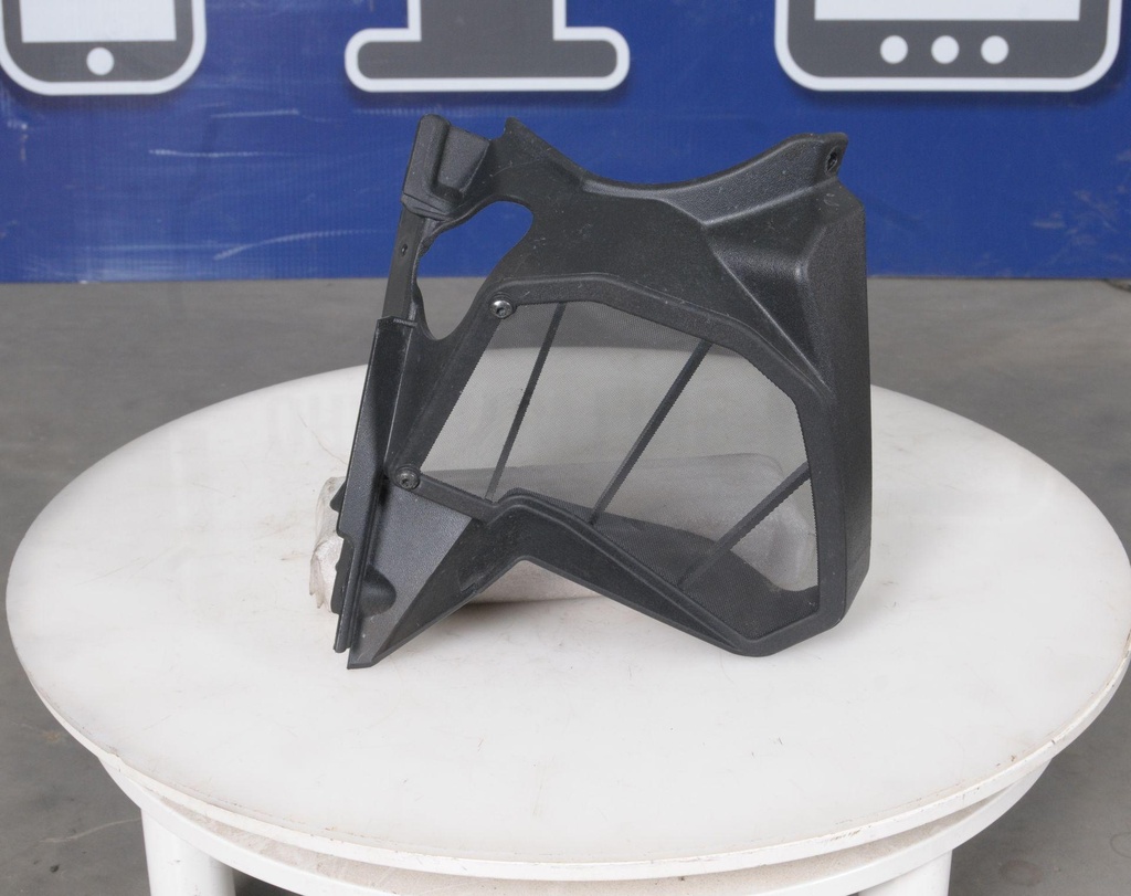 [8KCK715J0000-001] Vent, Front 2 - 8KC-K715J-00-00 (8KCK715J0000-001)