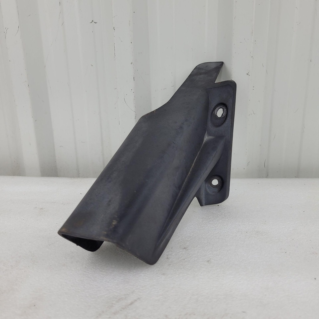 (new ref. 705007213) upper belt guard
