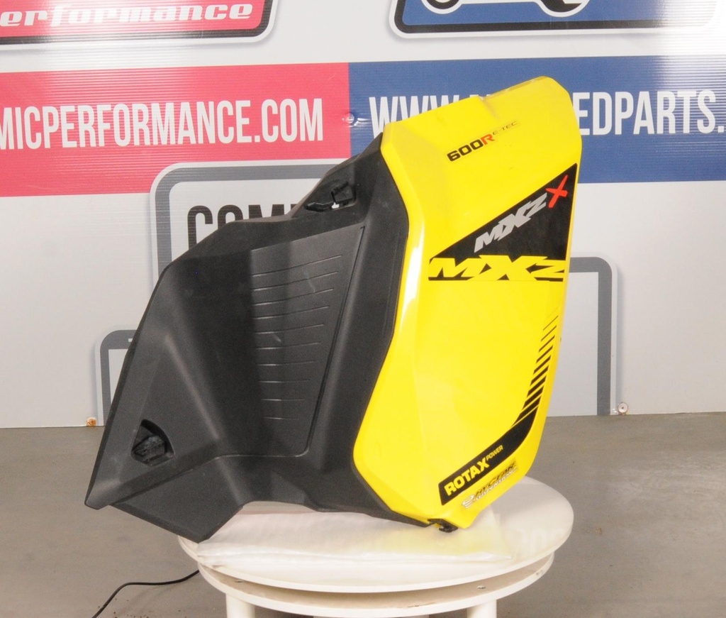 [517306087-001] yellow, panel rh sunburst yellow item (517306087-001)