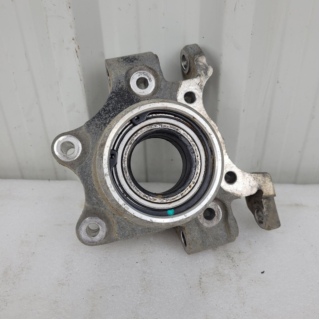 wheel bearing carrier, left