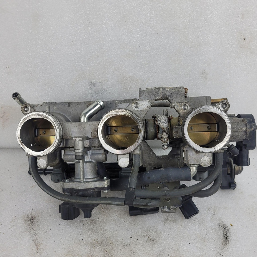[8HF137500000-001] (new ref. 8ja-13750-00-00) throttle body assy